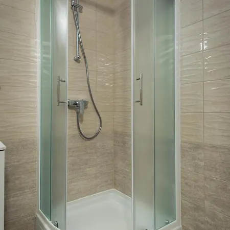 Nera Lux Aparthotel Podstrana