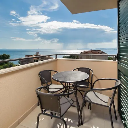 Nera Lux 4* Podstrana