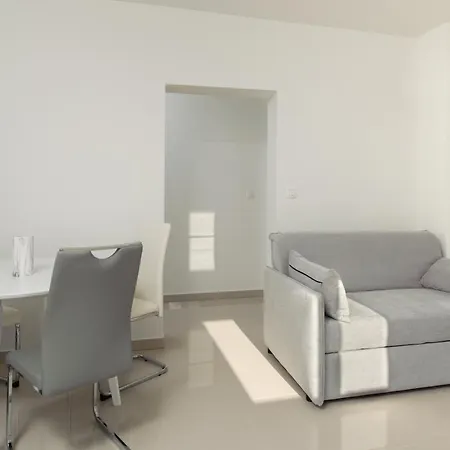Lägenhetshotell Nera Lux 4*