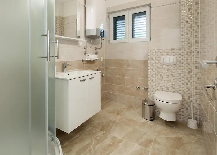 Aparthotel Nera Lux Podstrana