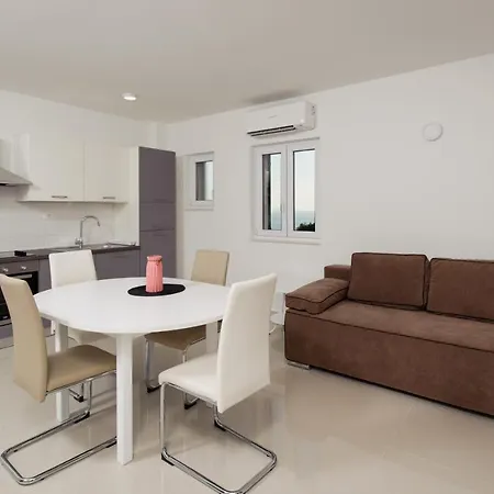 Aparthotel Nera Lux *