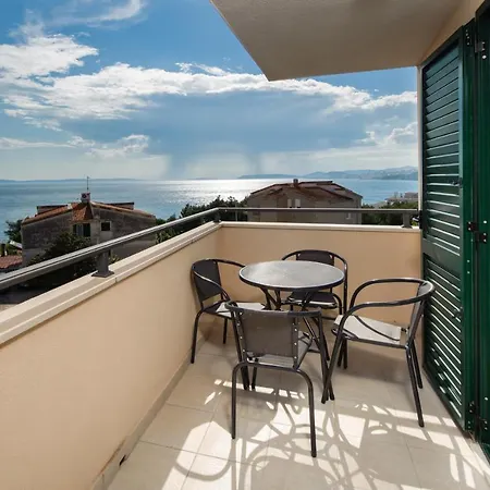 Nera Lux Aparthotel Podstrana