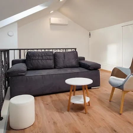 Aparthotel Nera Lux Podstrana