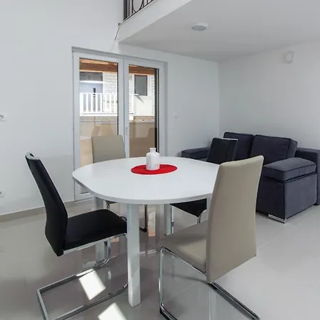 Nera Lux Aparthotel *
