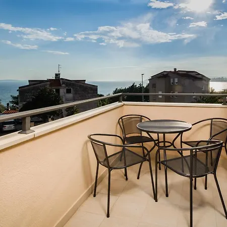Aparthotel Nera Lux Podstrana