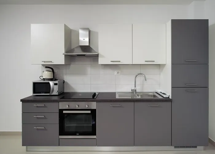 Nera Lux Hotel apartamentowy Podstrana