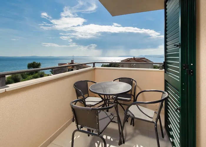 Nera Lux 4* Podstrana
